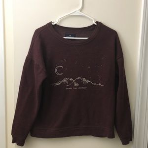 Burgundy sweatshirt